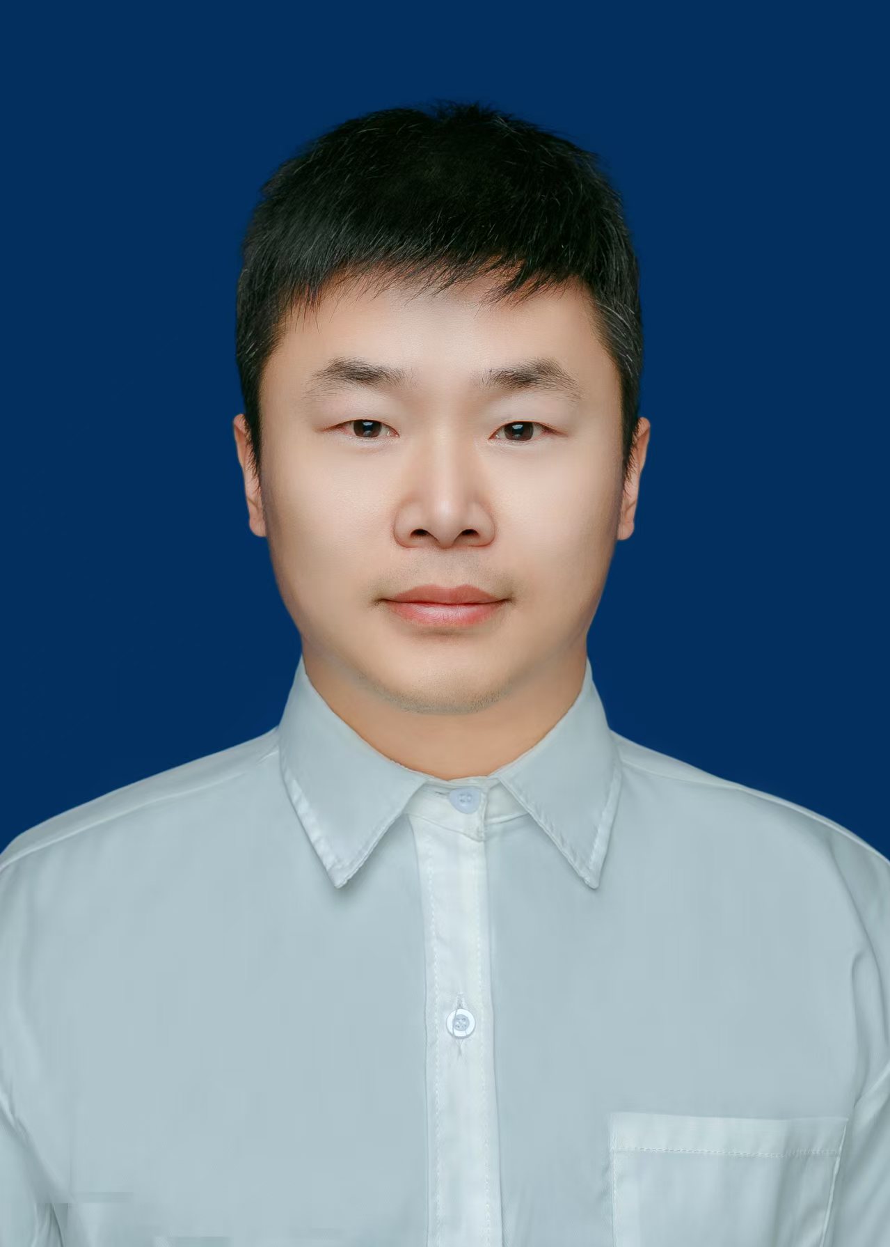 黄肖.jpg